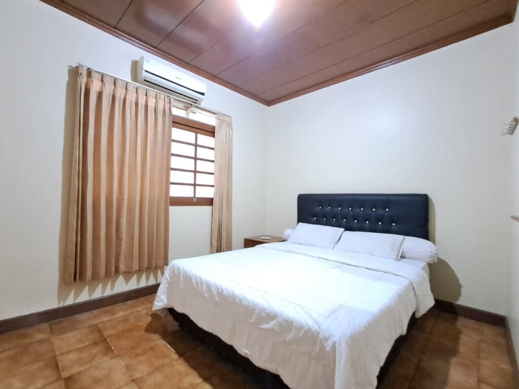 Private Villa Kota Bunga Puncak , 3 Kamar foto 5
